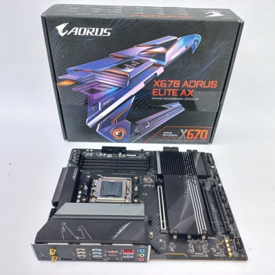 Gigabyte X670 AORUS Elite AX Socket AM5 DDR5