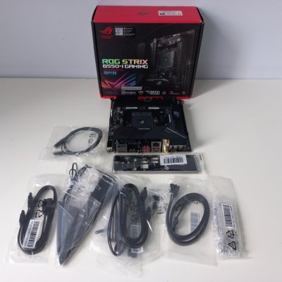 Asus ROG STRIX B550-I GAMING Mini ITX Socket AM4
